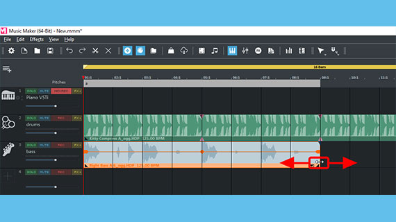 Accompanying arrangement composed of bass and drums Draw loops in the track